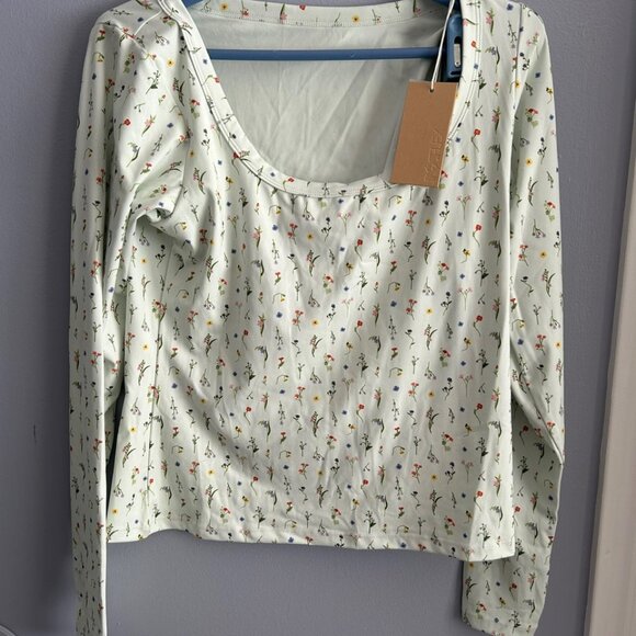 Popflex Your Favorite Reversible Long Sleeve Top in Meadow - Picture 2 of 5